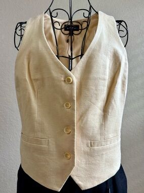 Express Women's Tailored Button Vest